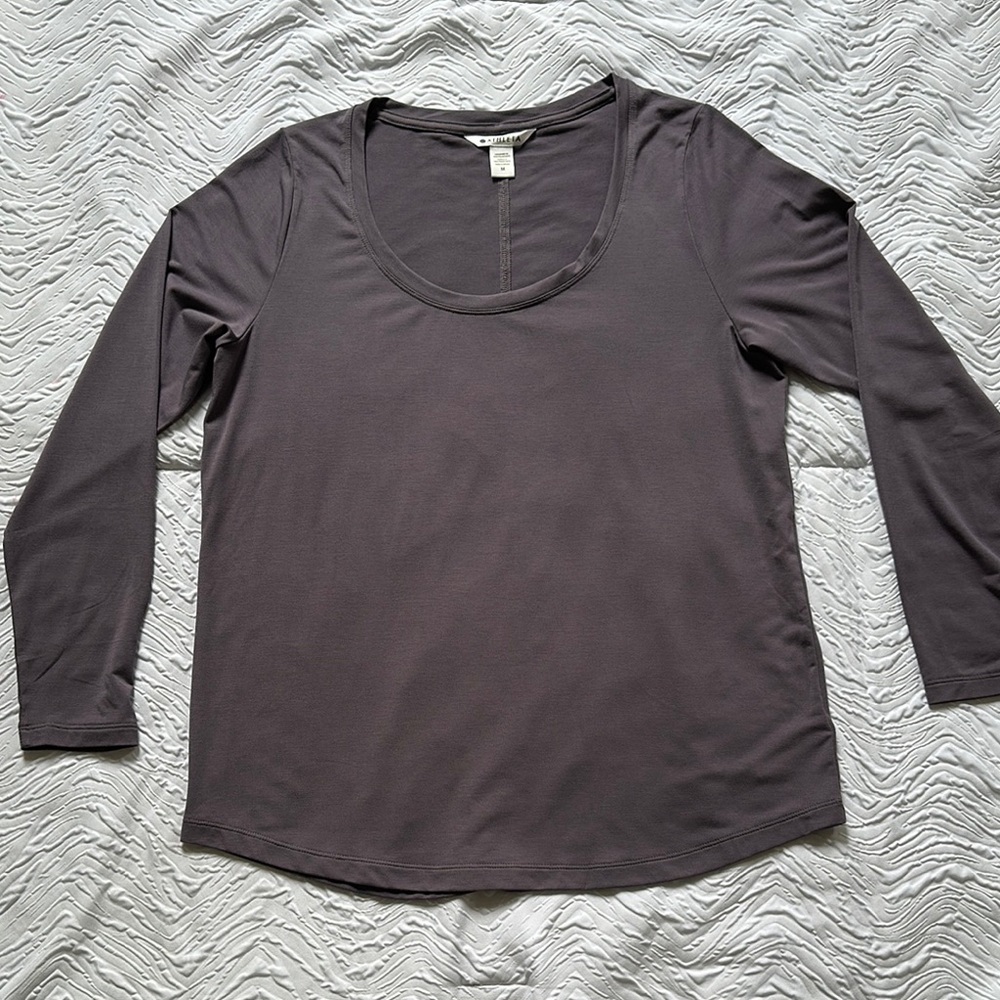 Athleta Women's Gray Long Sleeve Top